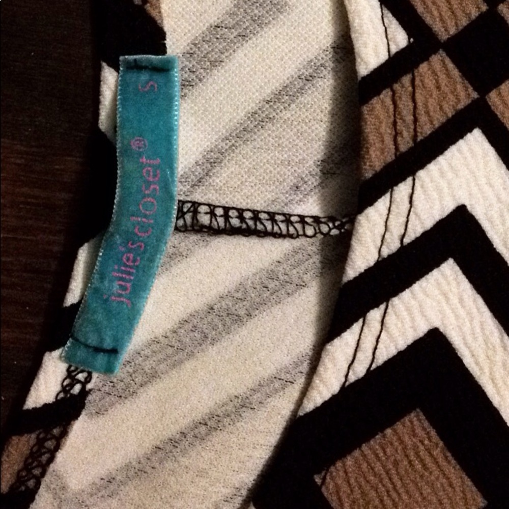 Patterned cute top - Picture 3 of 4